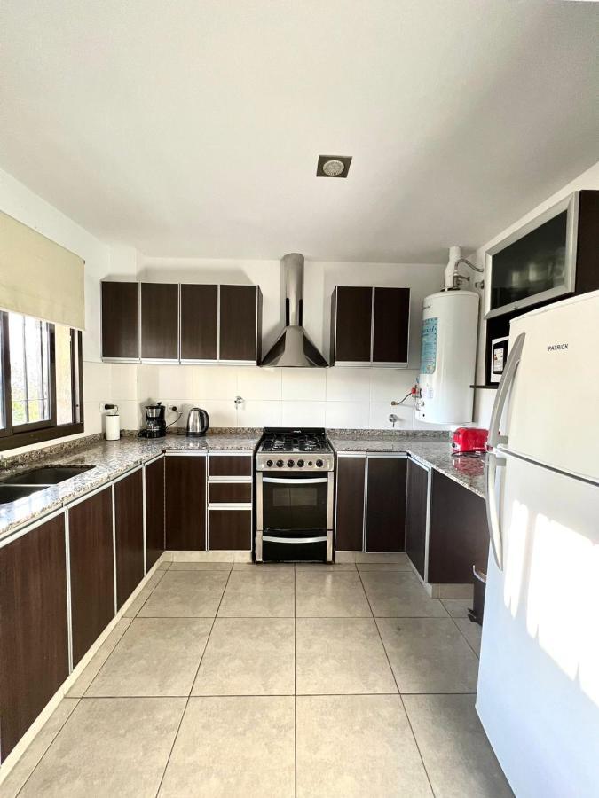 Luminoso Departamento En Zona Residencial Apartment Mendoza Ngoại thất bức ảnh
