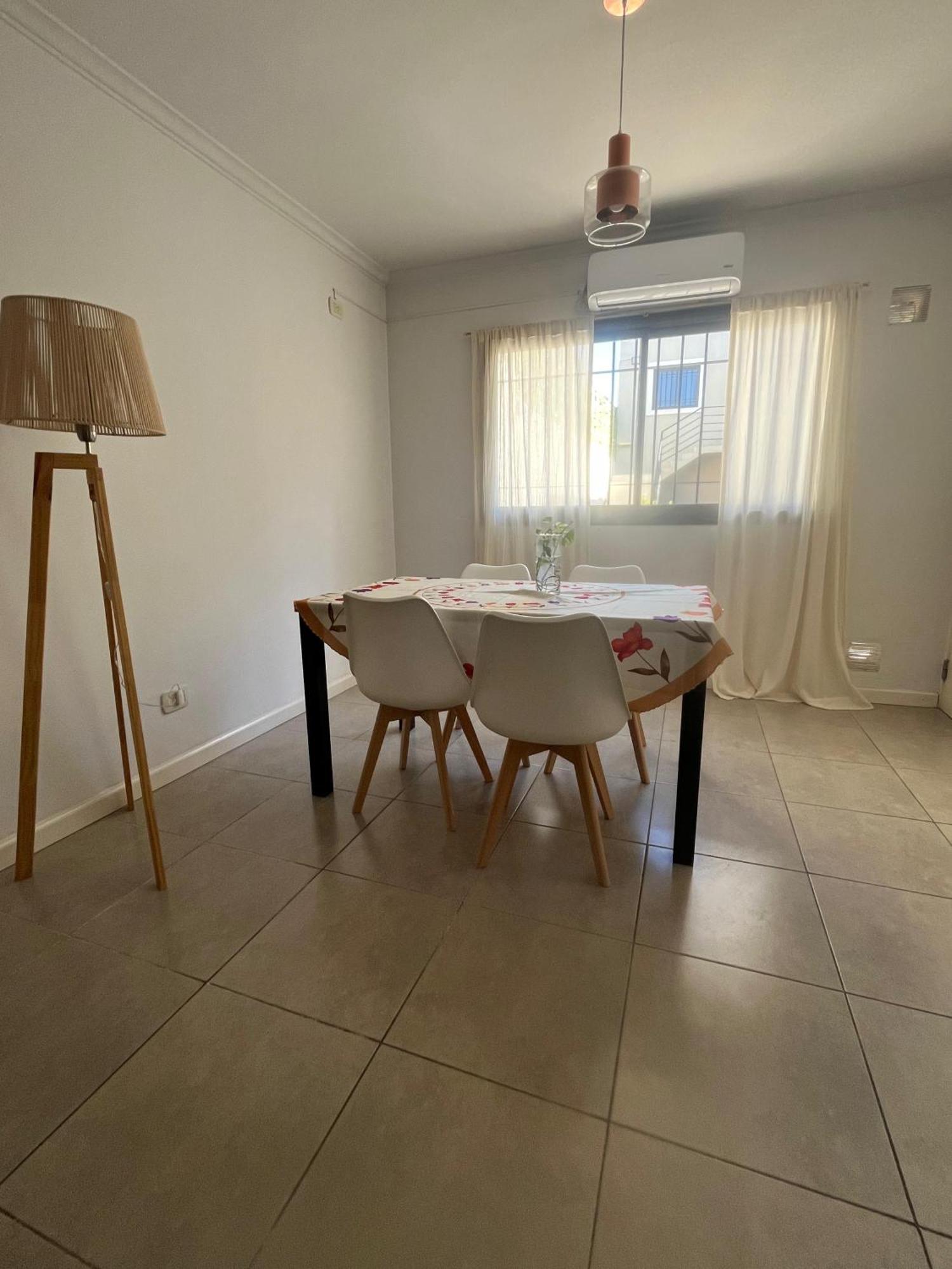 Luminoso Departamento En Zona Residencial Apartment Mendoza Ngoại thất bức ảnh