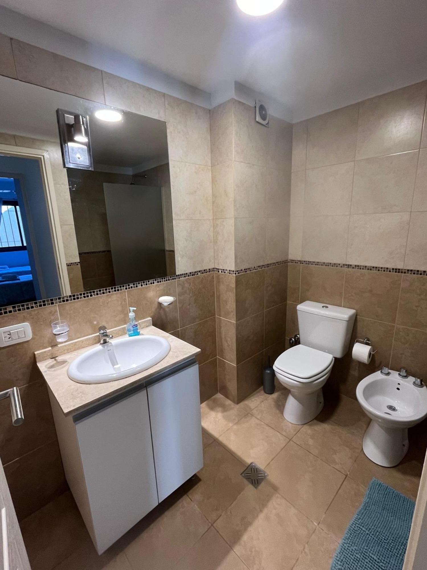 Luminoso Departamento En Zona Residencial Apartment Mendoza Ngoại thất bức ảnh